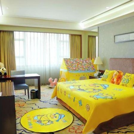 ยูราเซีย อินเตอร์เนชั่นแนล โฮเต็ล Hotel ตงกวน ภายนอก รูปภาพ