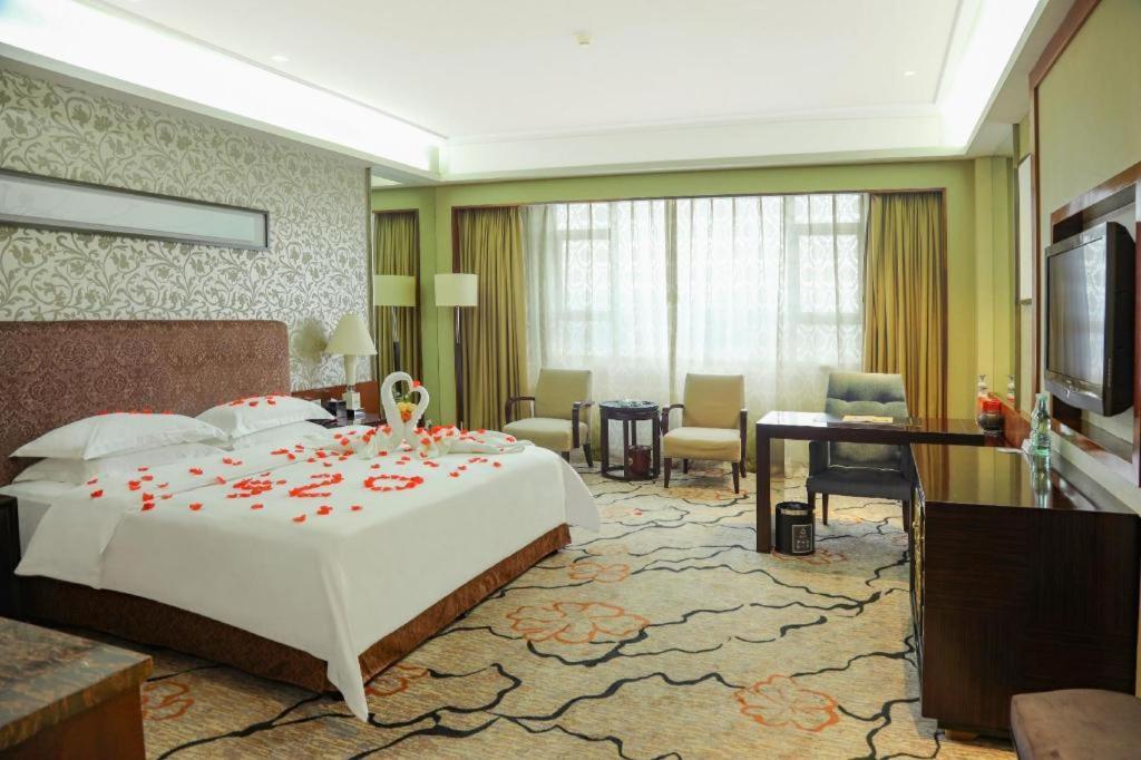 ยูราเซีย อินเตอร์เนชั่นแนล โฮเต็ล Hotel ตงกวน ภายนอก รูปภาพ