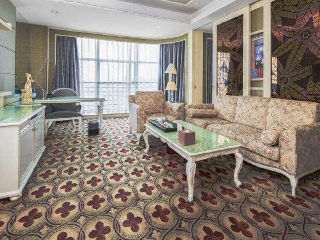 ยูราเซีย อินเตอร์เนชั่นแนล โฮเต็ล Hotel ตงกวน ภายนอก รูปภาพ