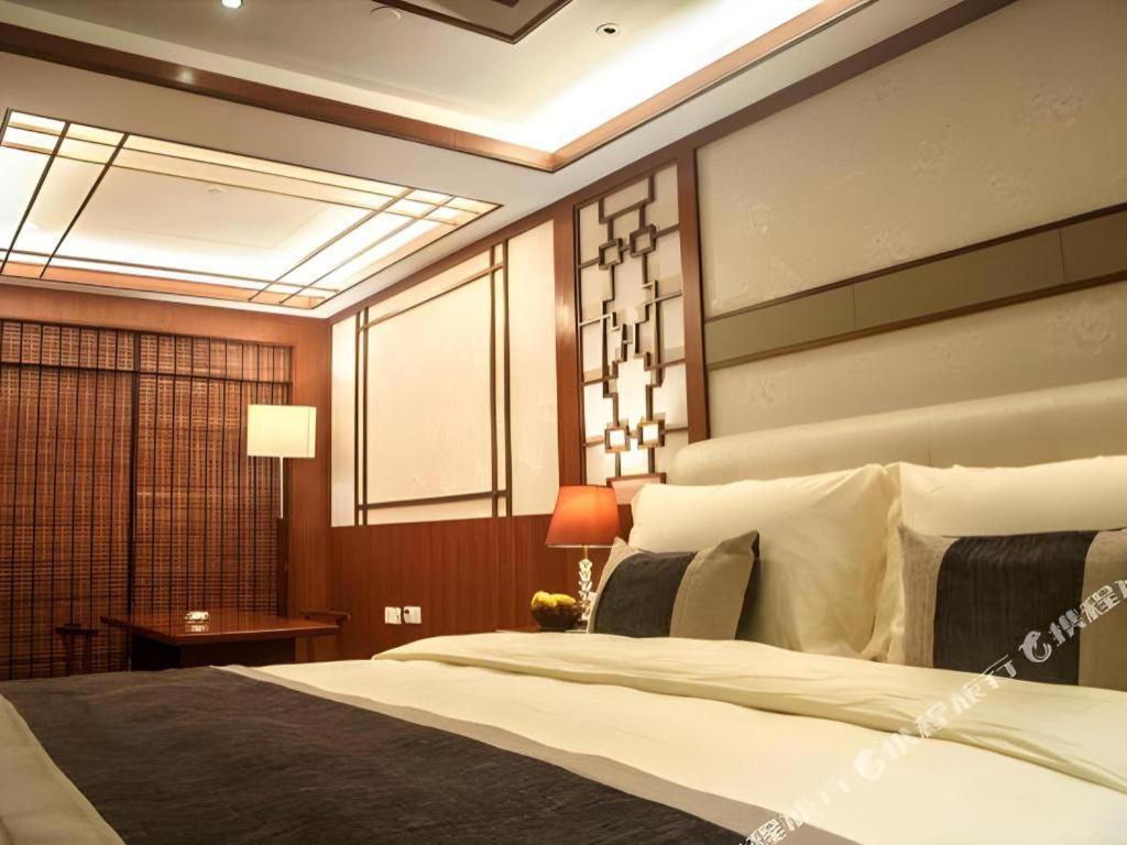 ยูราเซีย อินเตอร์เนชั่นแนล โฮเต็ล Hotel ตงกวน ภายนอก รูปภาพ