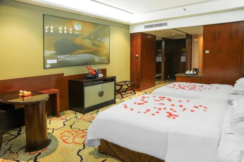 ยูราเซีย อินเตอร์เนชั่นแนล โฮเต็ล Hotel ตงกวน ภายนอก รูปภาพ
